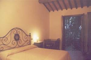 Xtrallusion offers characteristic Bed and Breakfast, B&B, Guest House, Hotel, Albergo and Country Lodge accommodation in Italy. Plus independent self-guided Walking, Adventure, Activity, Skiing and Paragliding Holiday itineraries on the Italian Rivieras, in the Italian Lakes, in the Italian Alps and in some of the most beautiful corners of Italy.